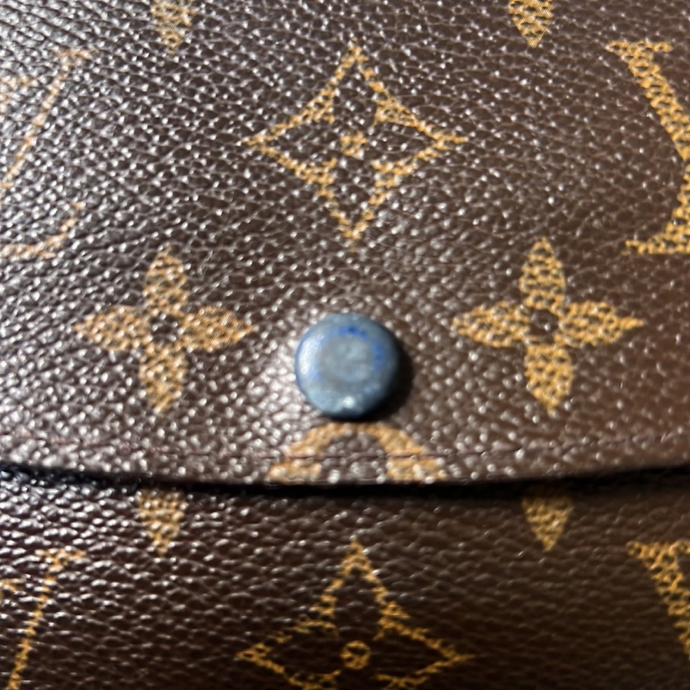 Louis Vuitton authentic long wallet - Picture 2 of 10
